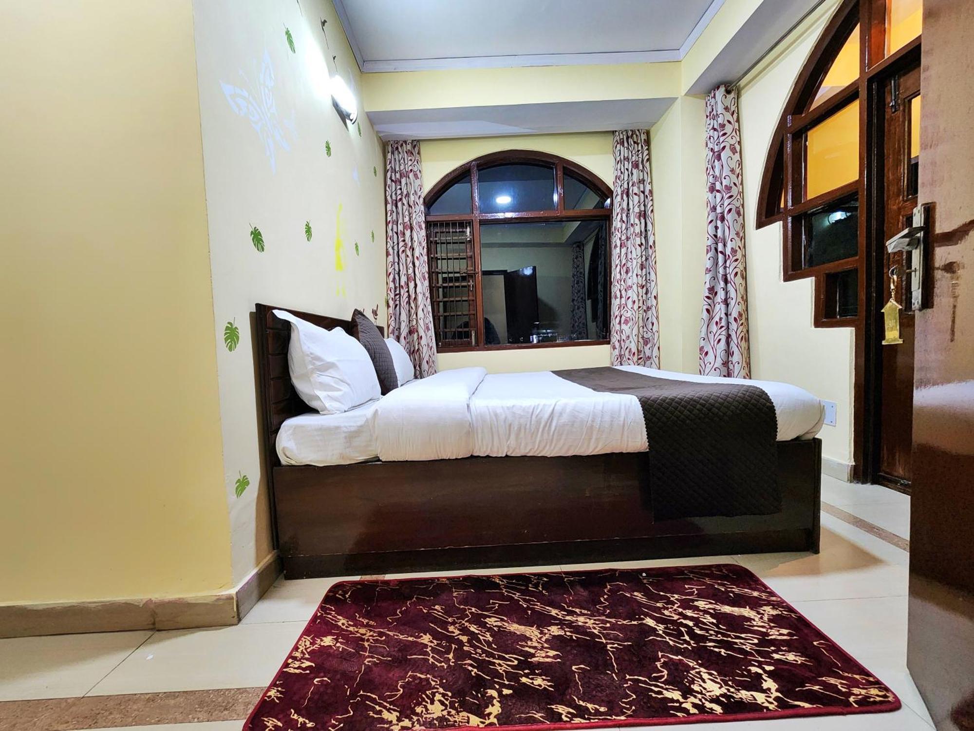 Hotel Taj Palace By Kalra Hospitality Near Mall Road شيملا المظهر الخارجي الصورة